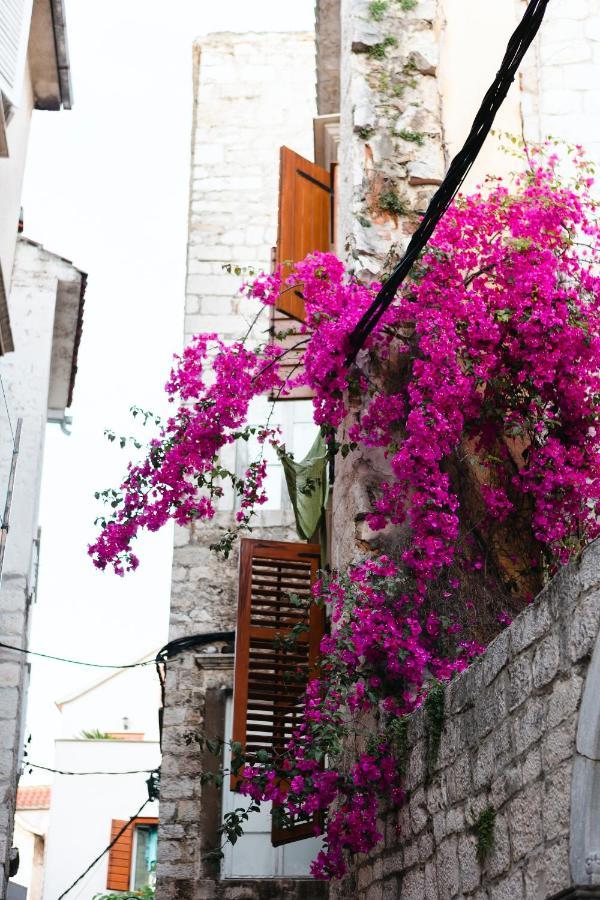 Studio-Appartements Emwey Trogir Luaran gambar